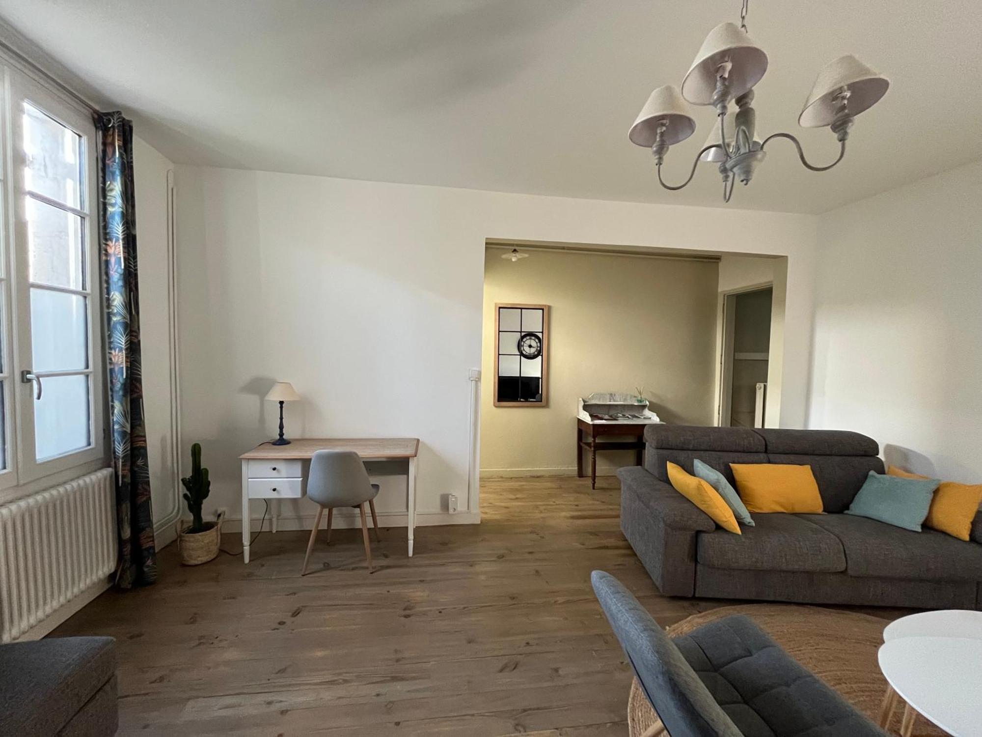 Charmante Charentaise Saint-Jean-dʼAngély Εξωτερικό φωτογραφία
